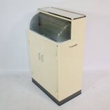 Armoire médicale roulante vintage d'Allemagne, années 1960