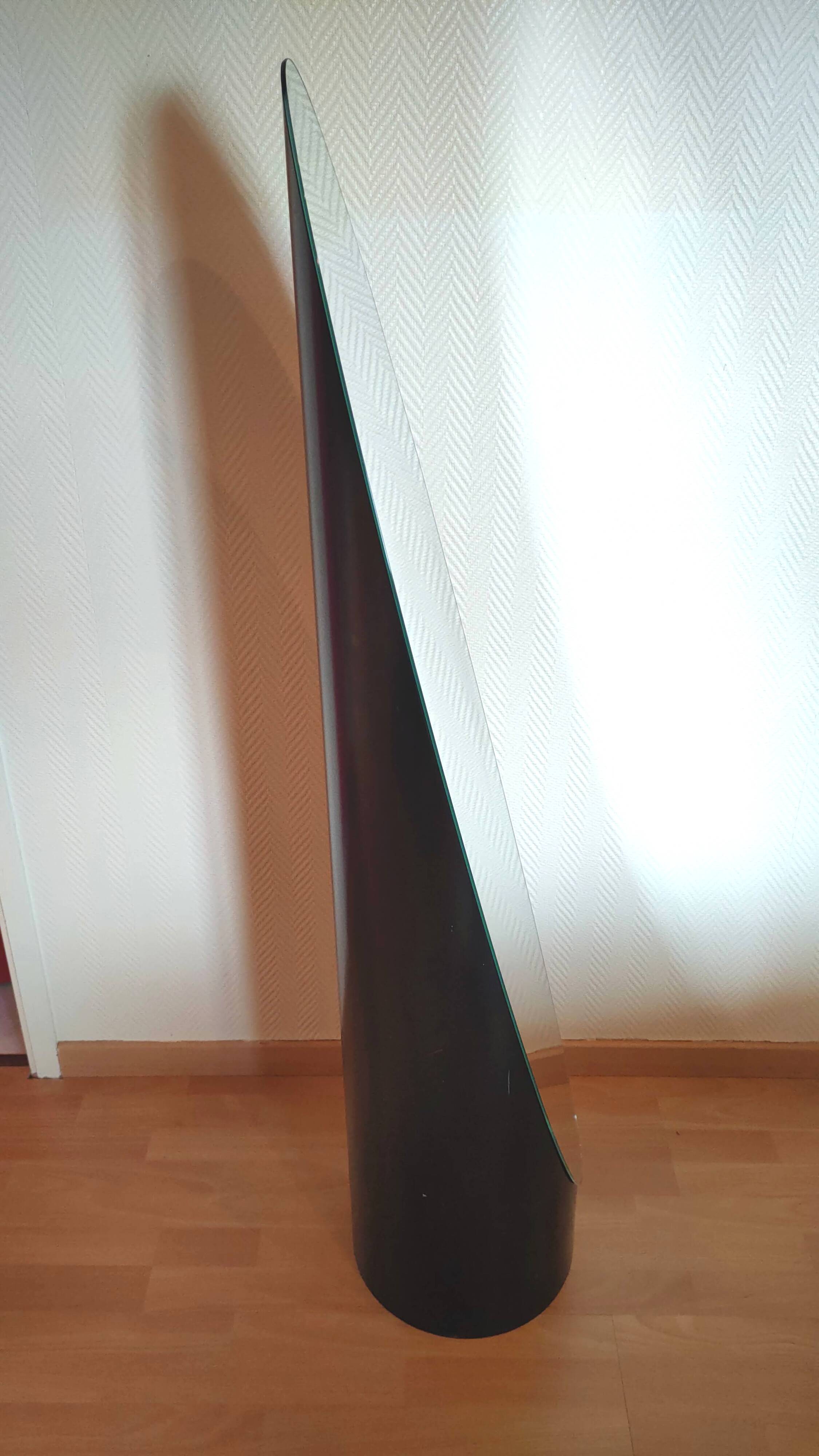 Large Lipstick mirror design 70s