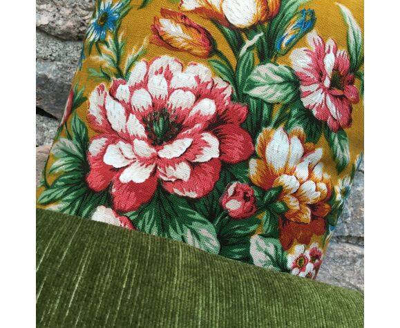 Coussin tissu fleuri olga 1966 romanex de boussac