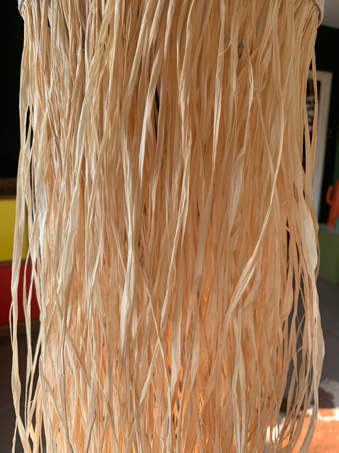 Linen or raffia suspension