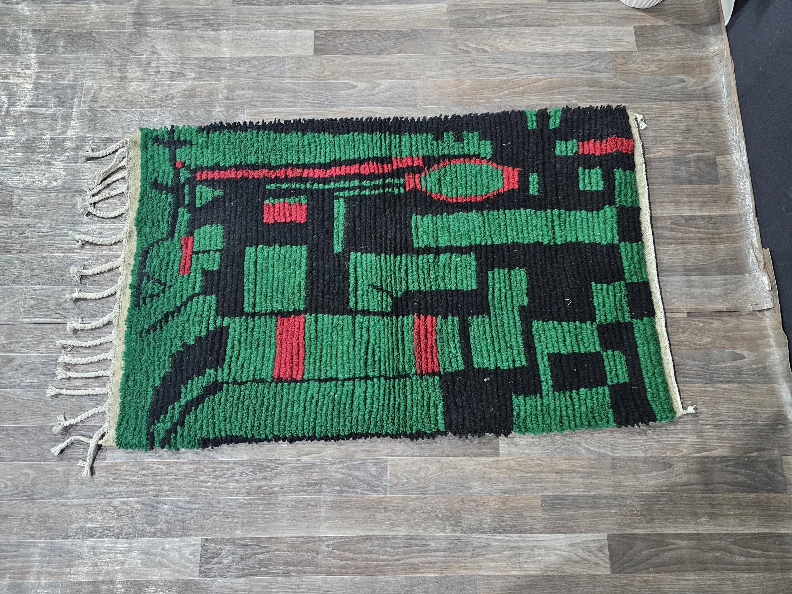 Handwoven Moroccan rug 3x2 m