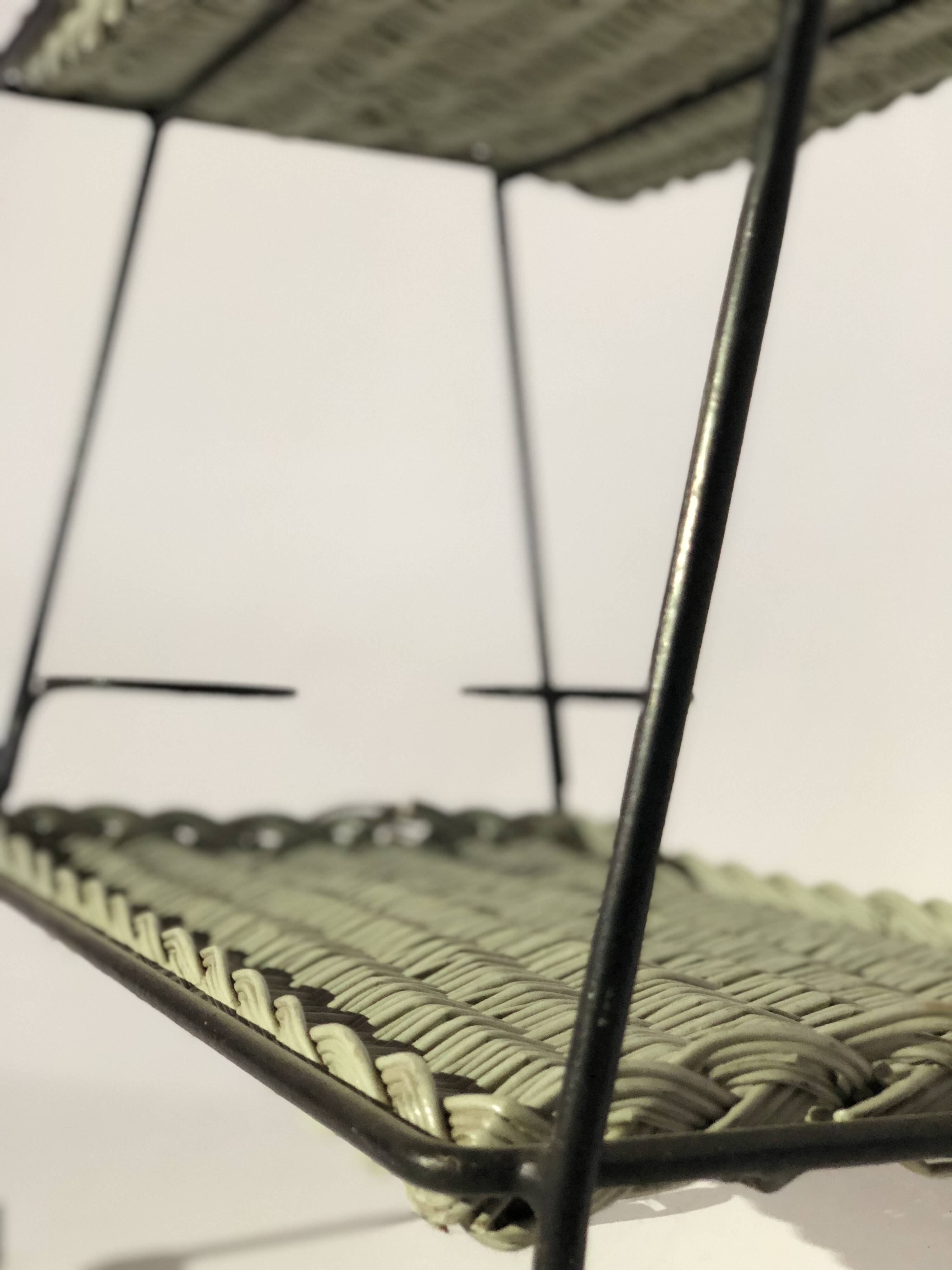 Vintage rolling table from 1960 - green rattan and black tubular metal