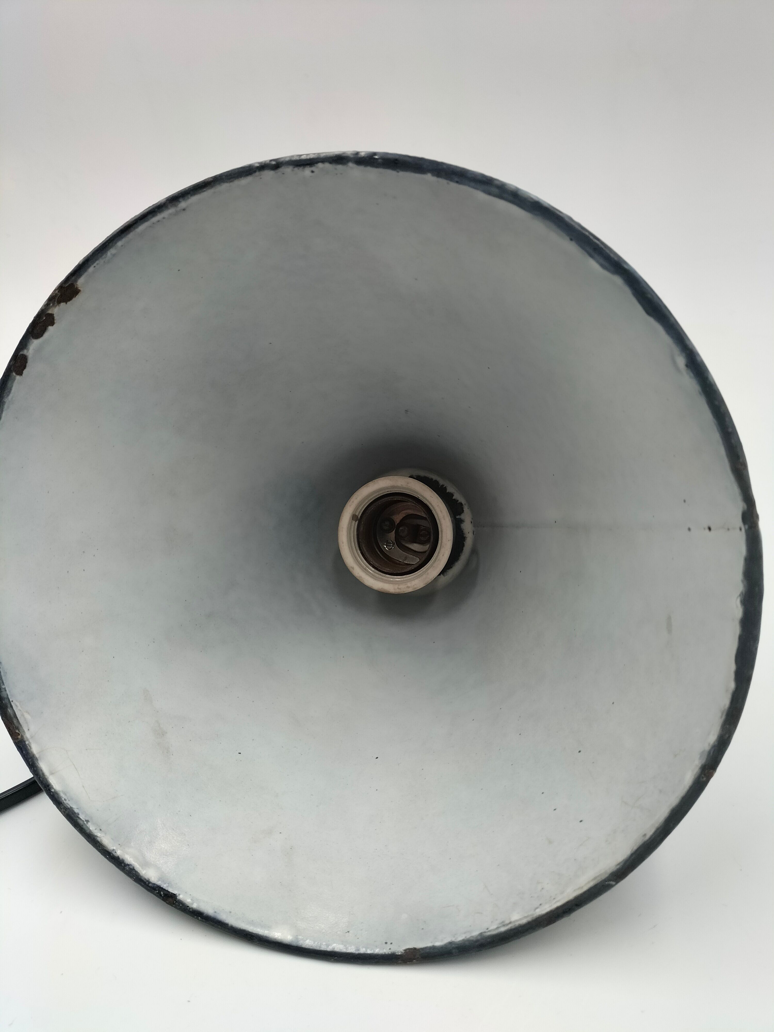 Industrial enamelled cone