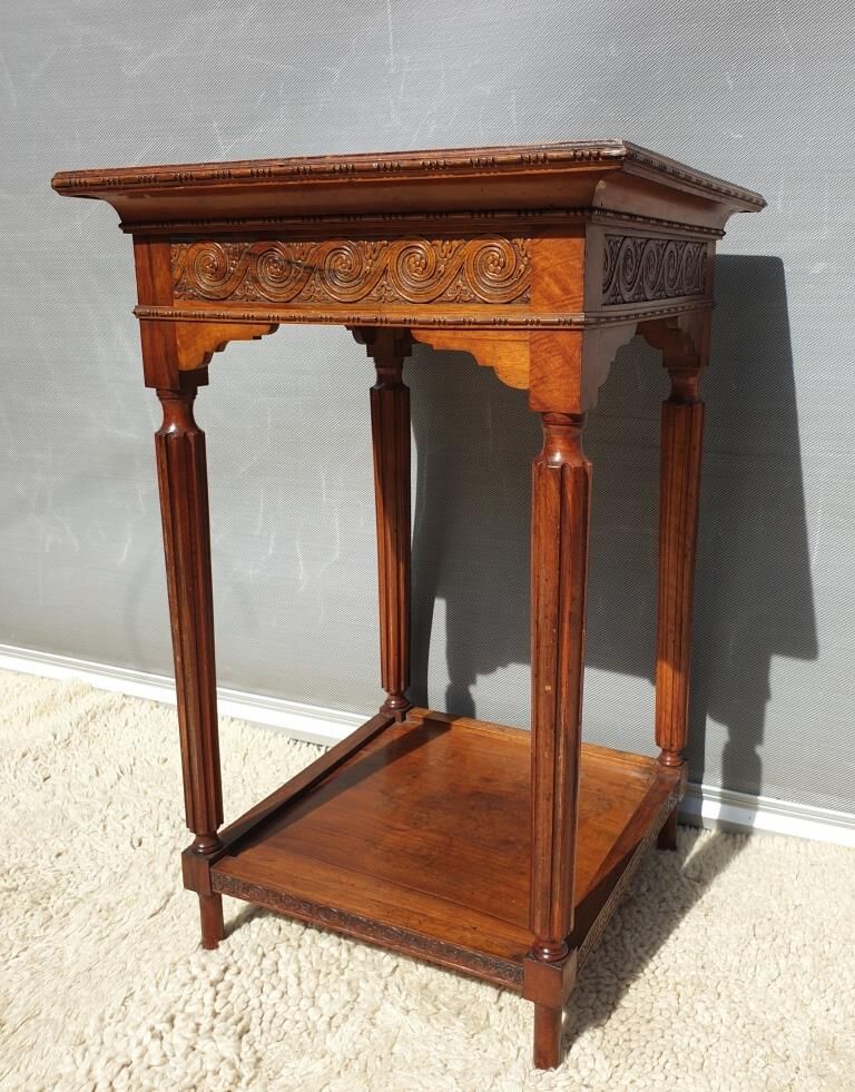 Mahogany harness orientalist décor with Greek friezes