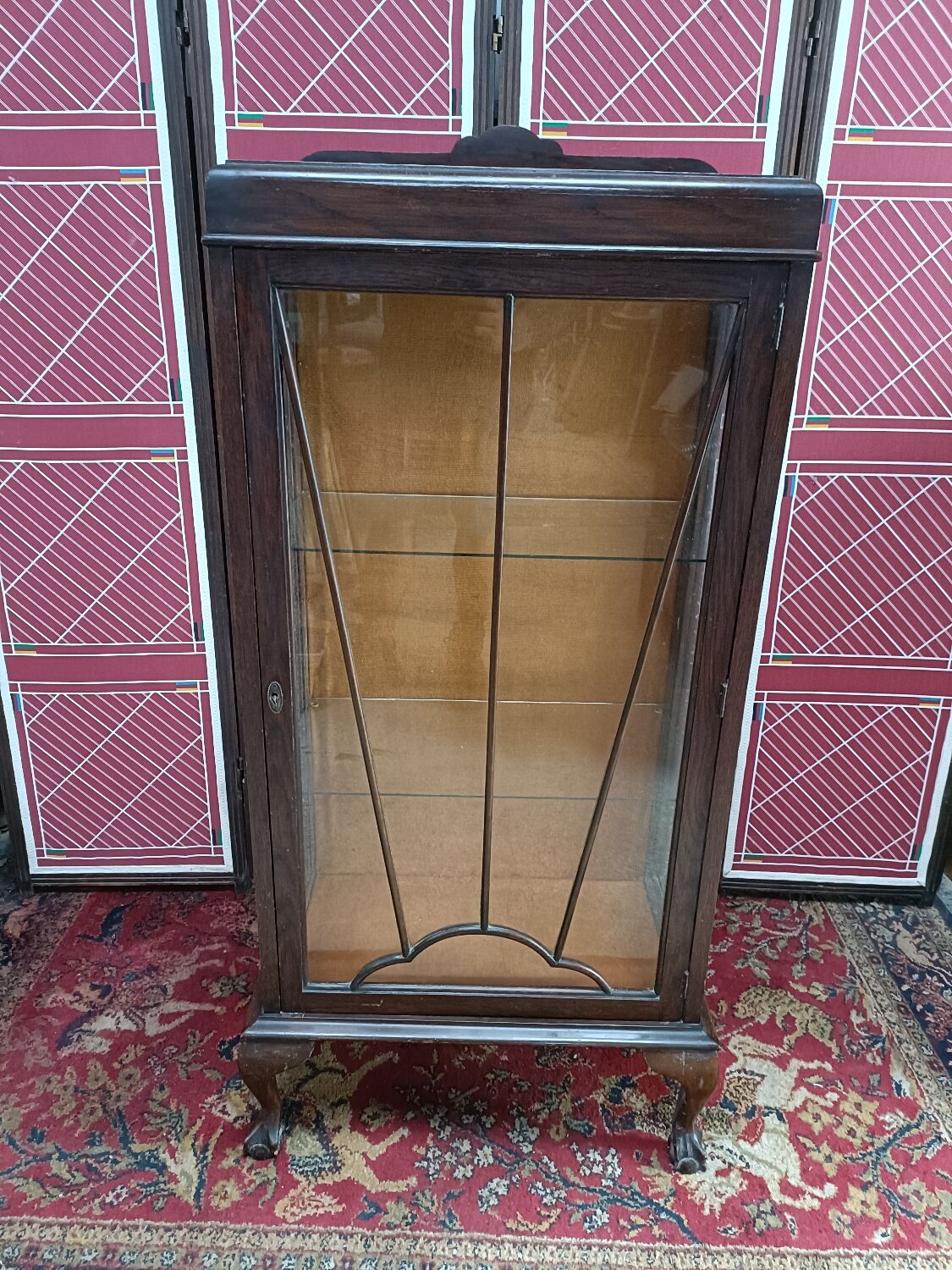 English glazed display case, lion paw feet