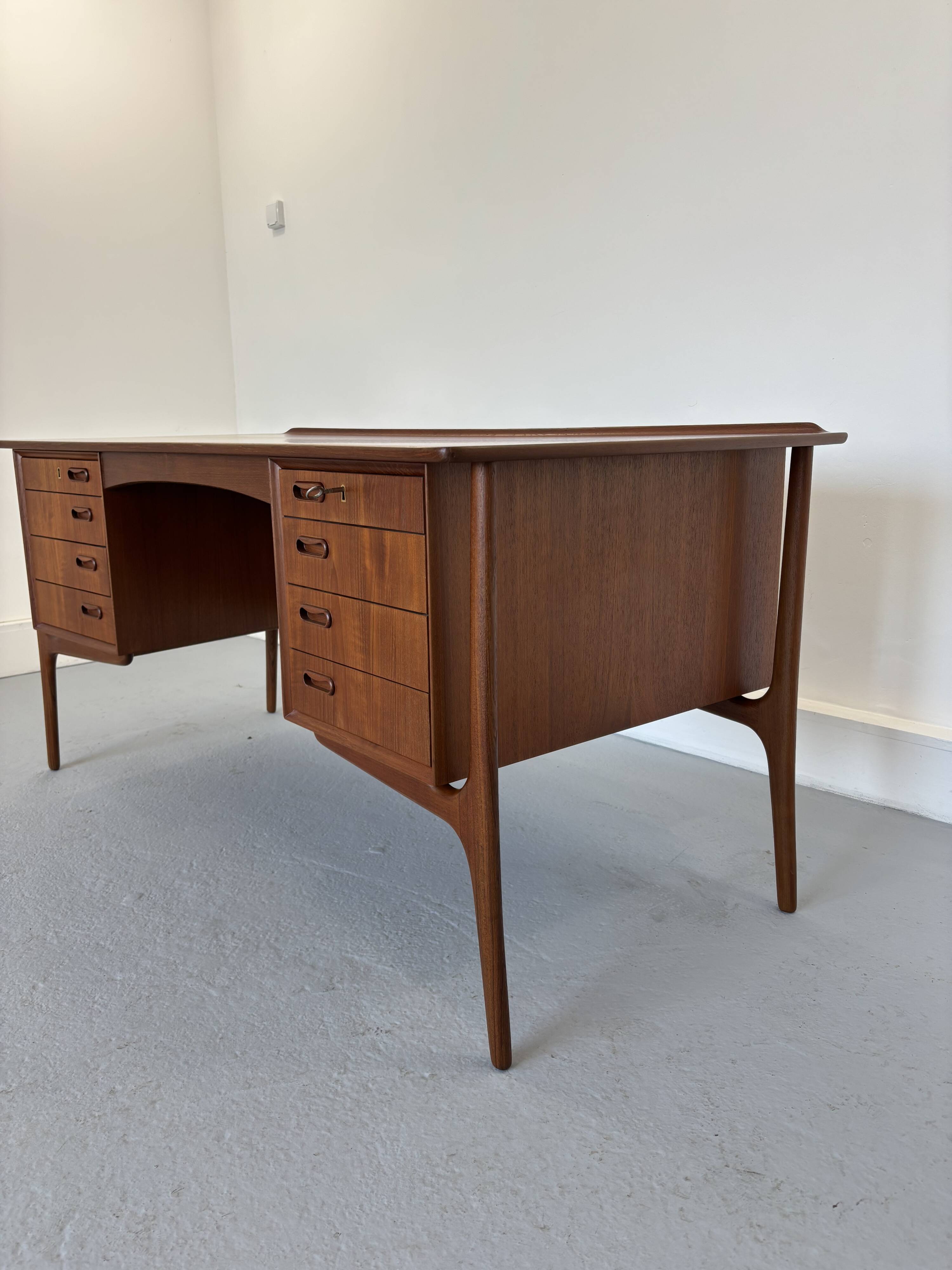 Svend Åge Madsen 1960s Danish Freestanding Desk