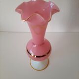 Vase à balustre en opaline 20ème siecle
