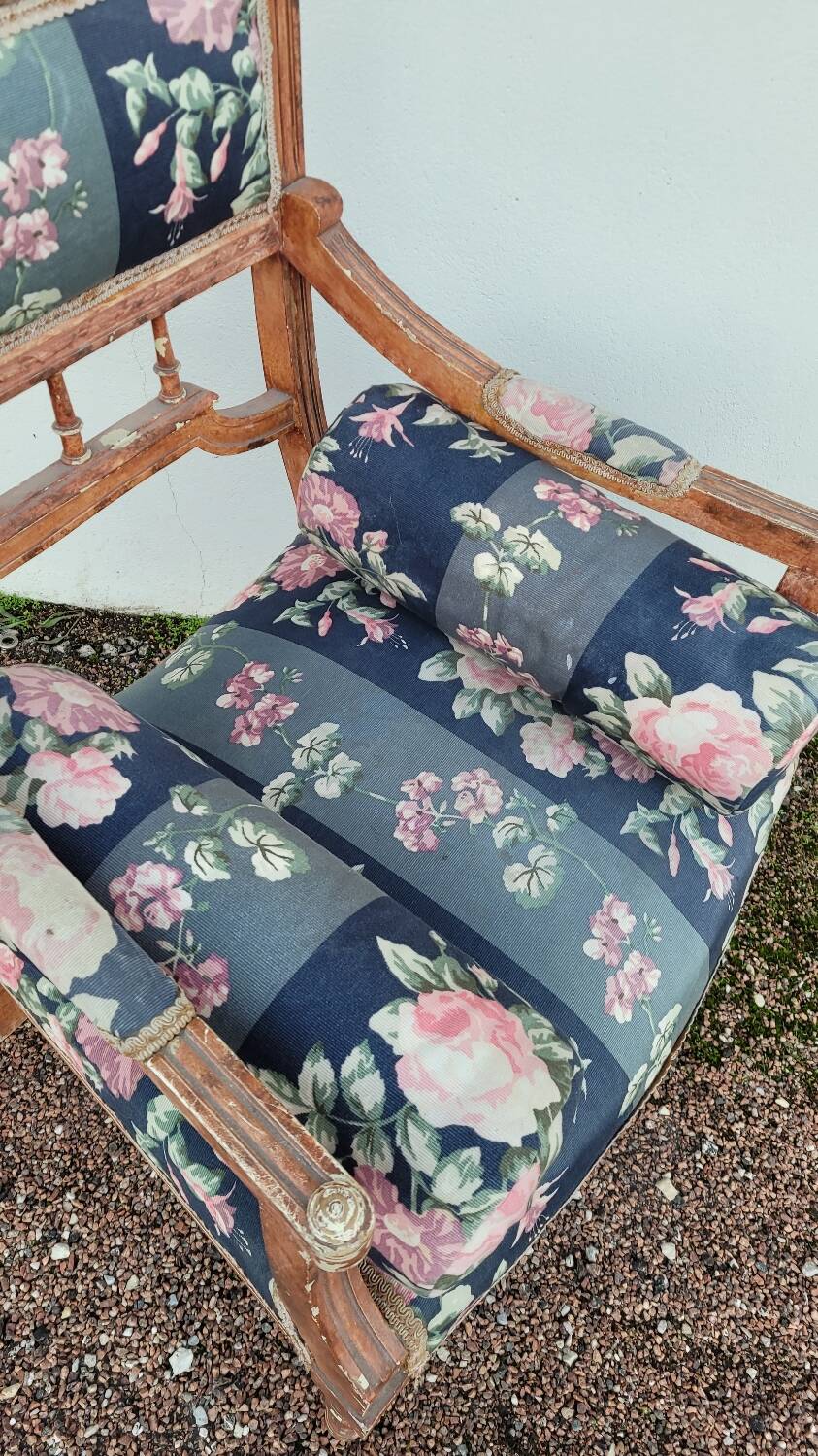 Antique Louis Xvi style armchair 1900s Fleuris fabrics
