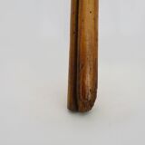 Ancien Billot de boucher tripode en chêne, sellette, tabouret. Années 5O