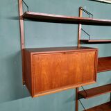 Wall unit