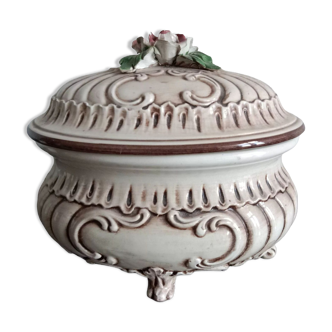 Small oval ceramic tureen L20Xl16Xh18 with pink