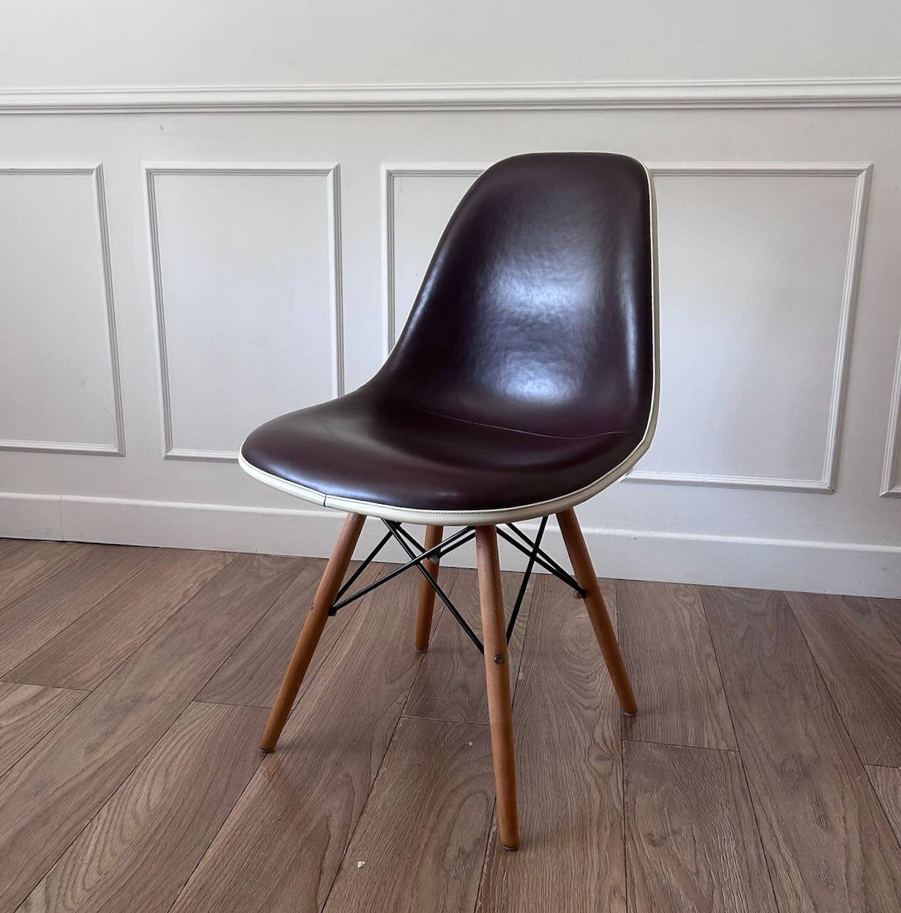 Chaise DSW de Ray et Charles Eames