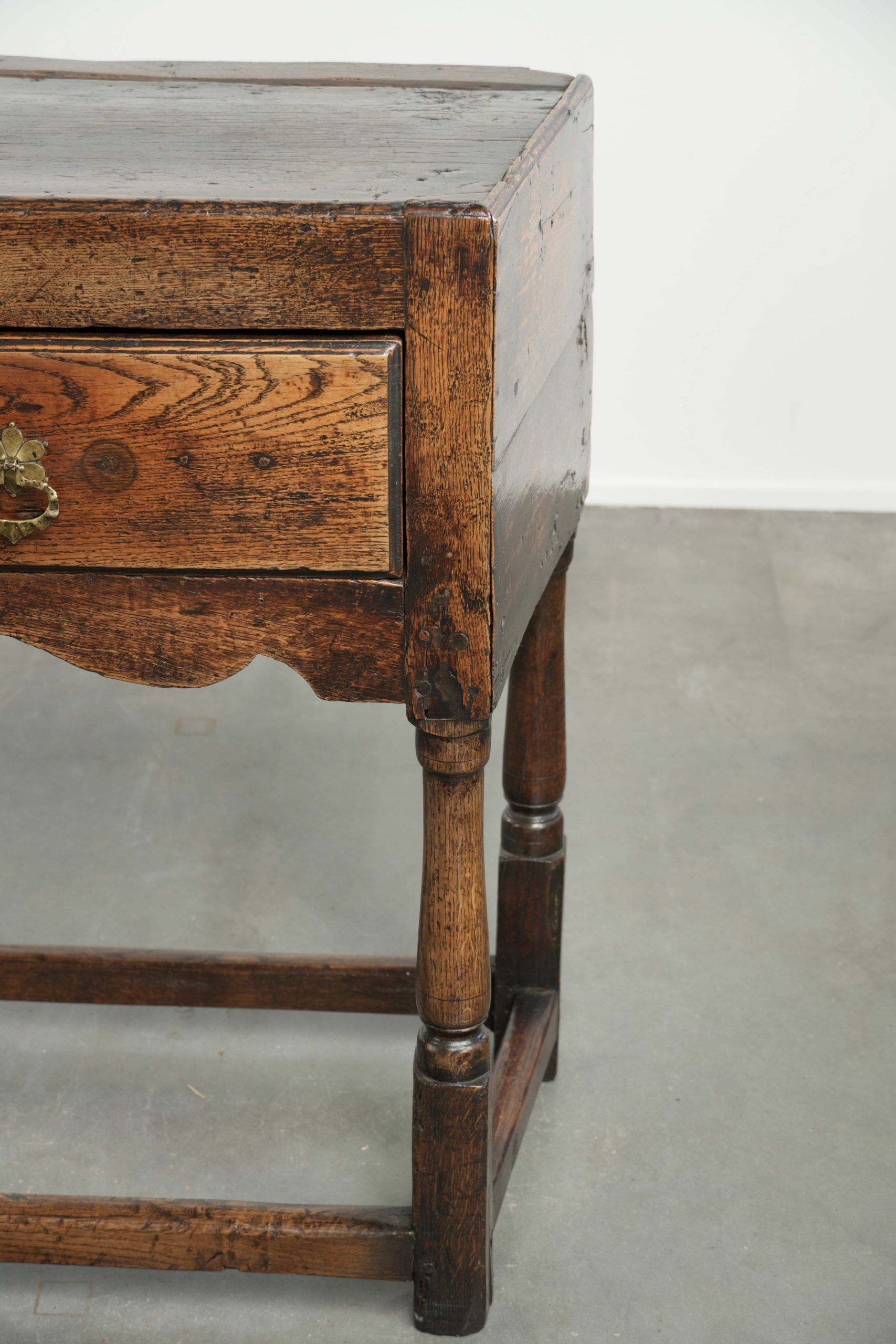 Antique English oak sideboard from the late 17th/early 18th century