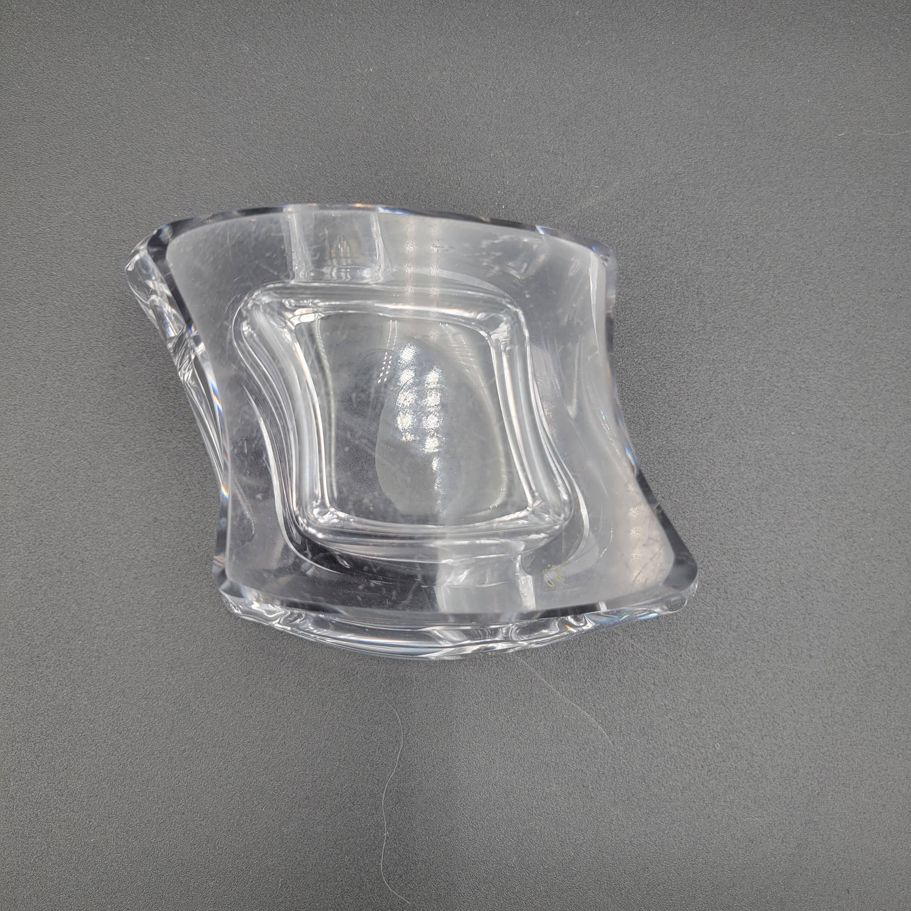 Geometric crystal ashtray / pocket