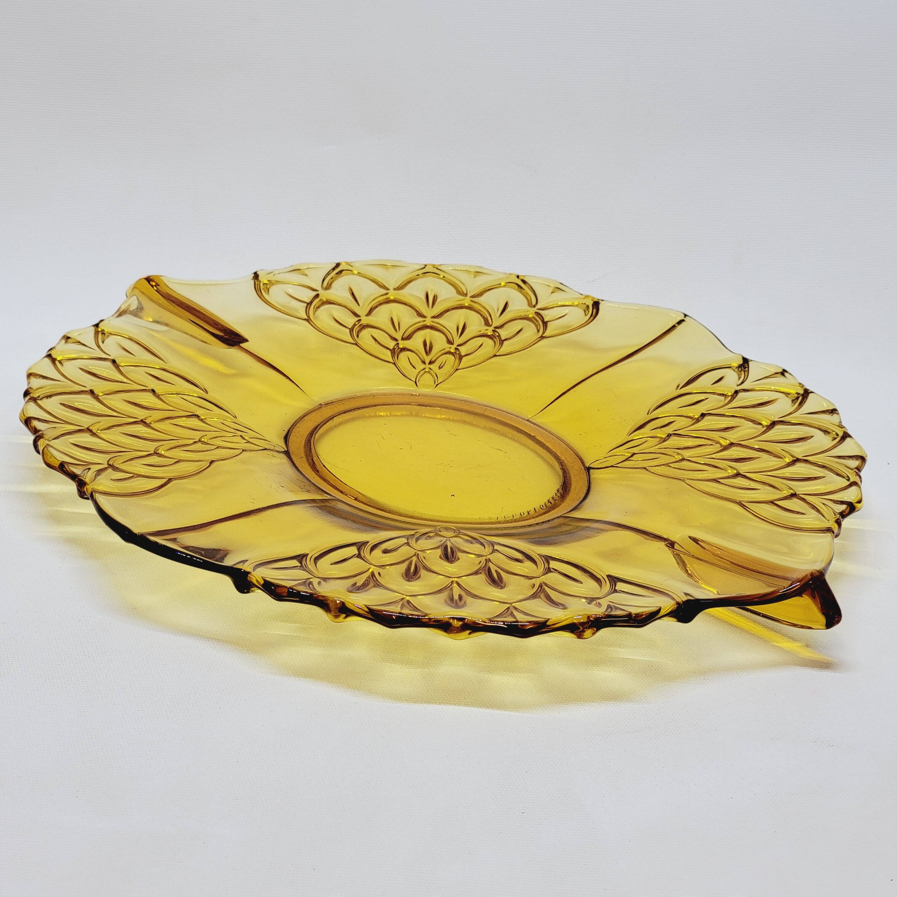 Old Art Deco Dish In Amber Crystal Czechoslovakia
