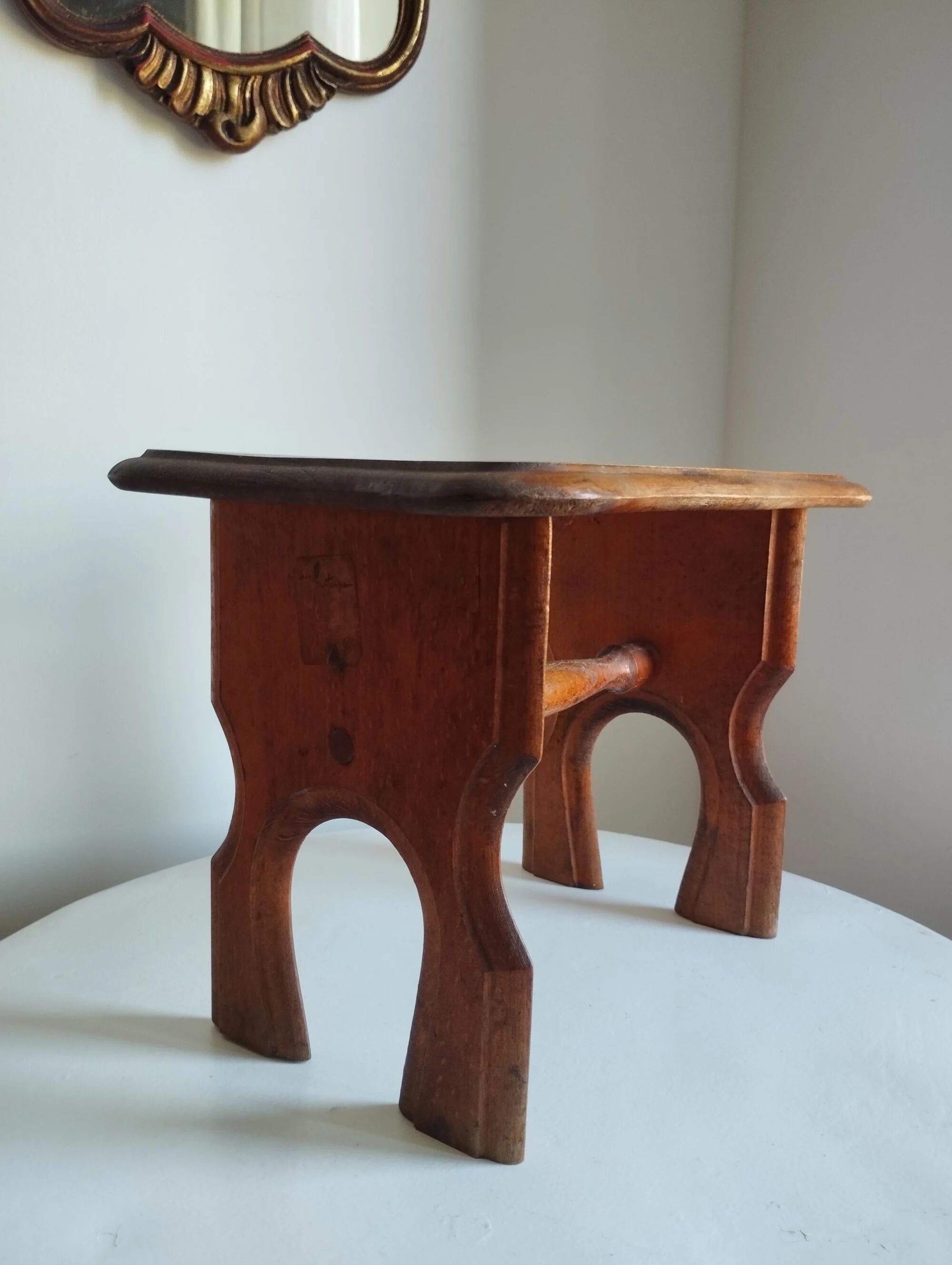Old wooden stool / step stool Le Printemps