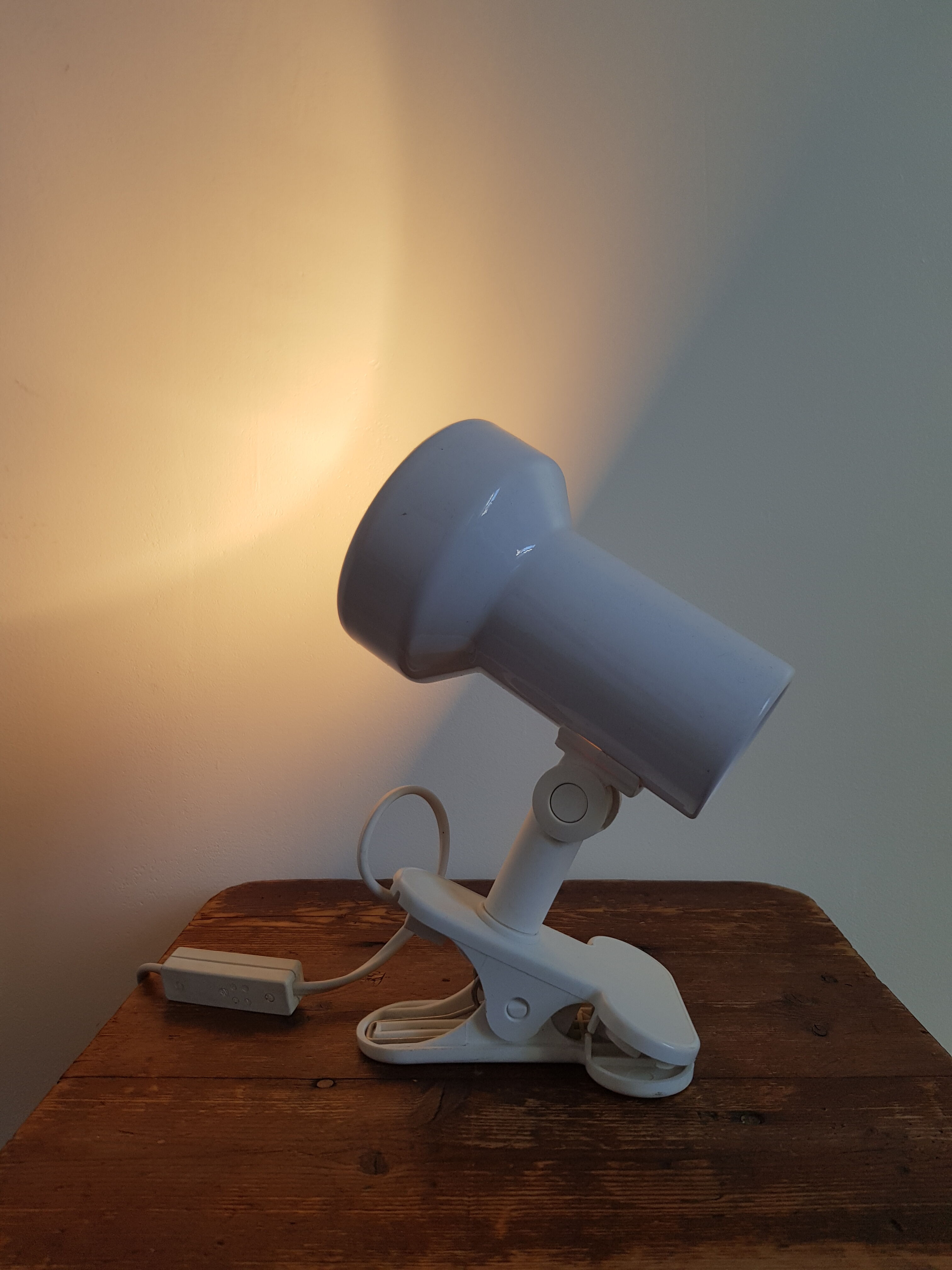 Clip lamp