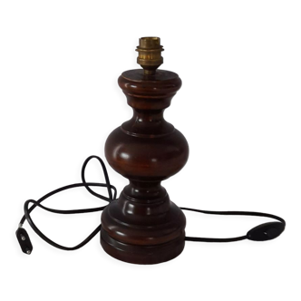 Wooden lamp foot turns