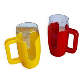 A pair of vintage Esso mugs from the 1970s.