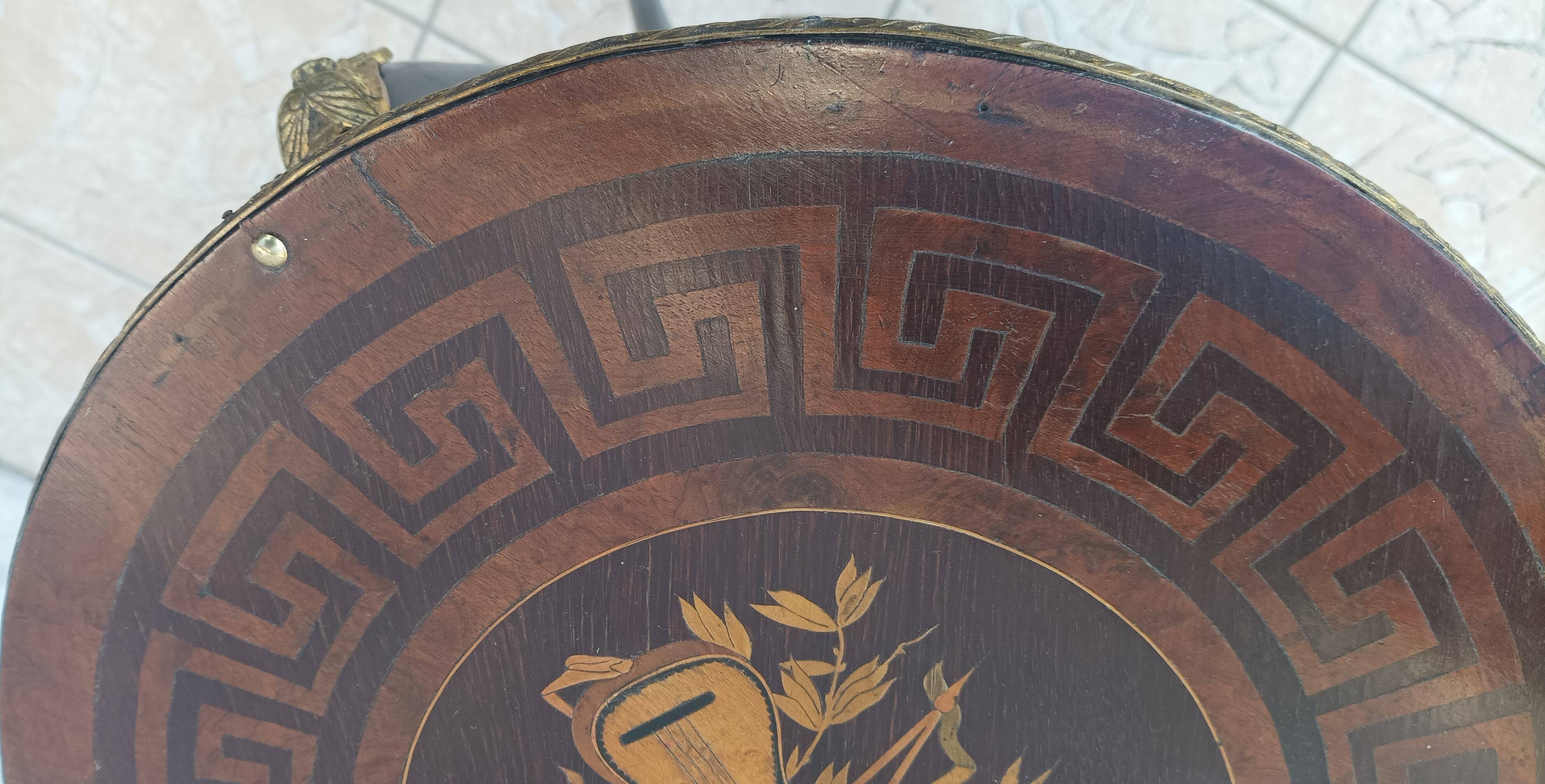 Napoleon III saddle in precious wood marquetry