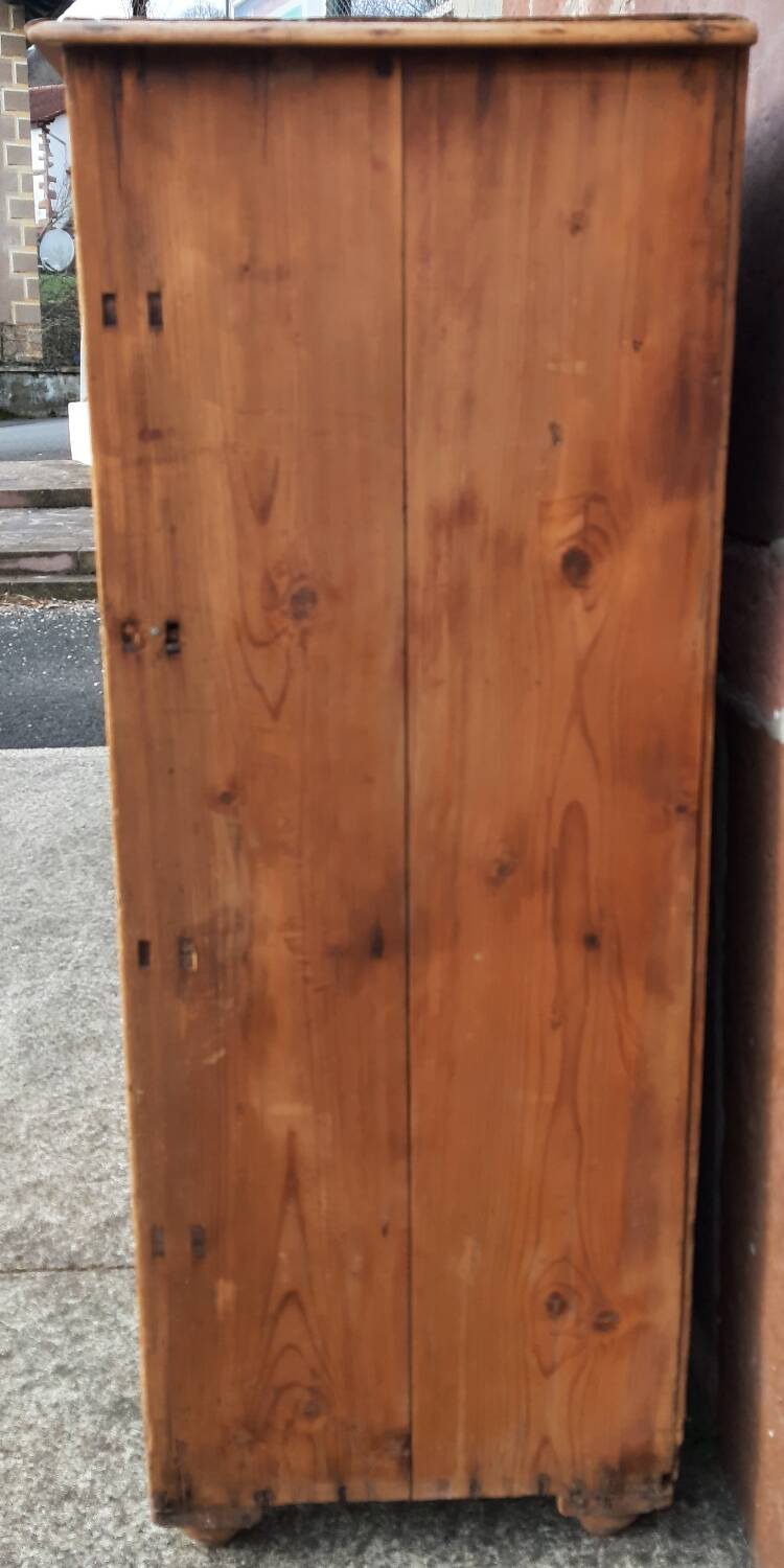 Commode ou meuble à tiroirs