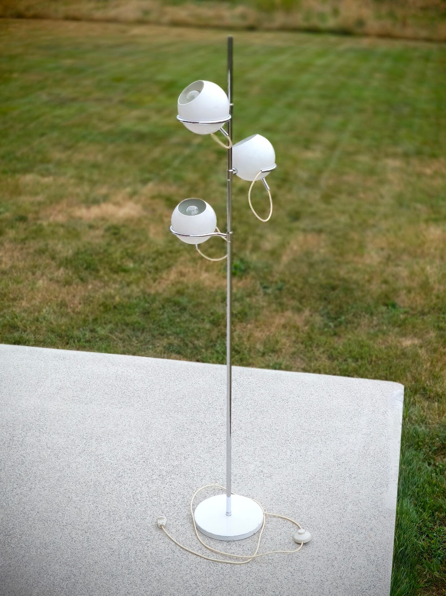 Eyeball Floor Lamp Monix