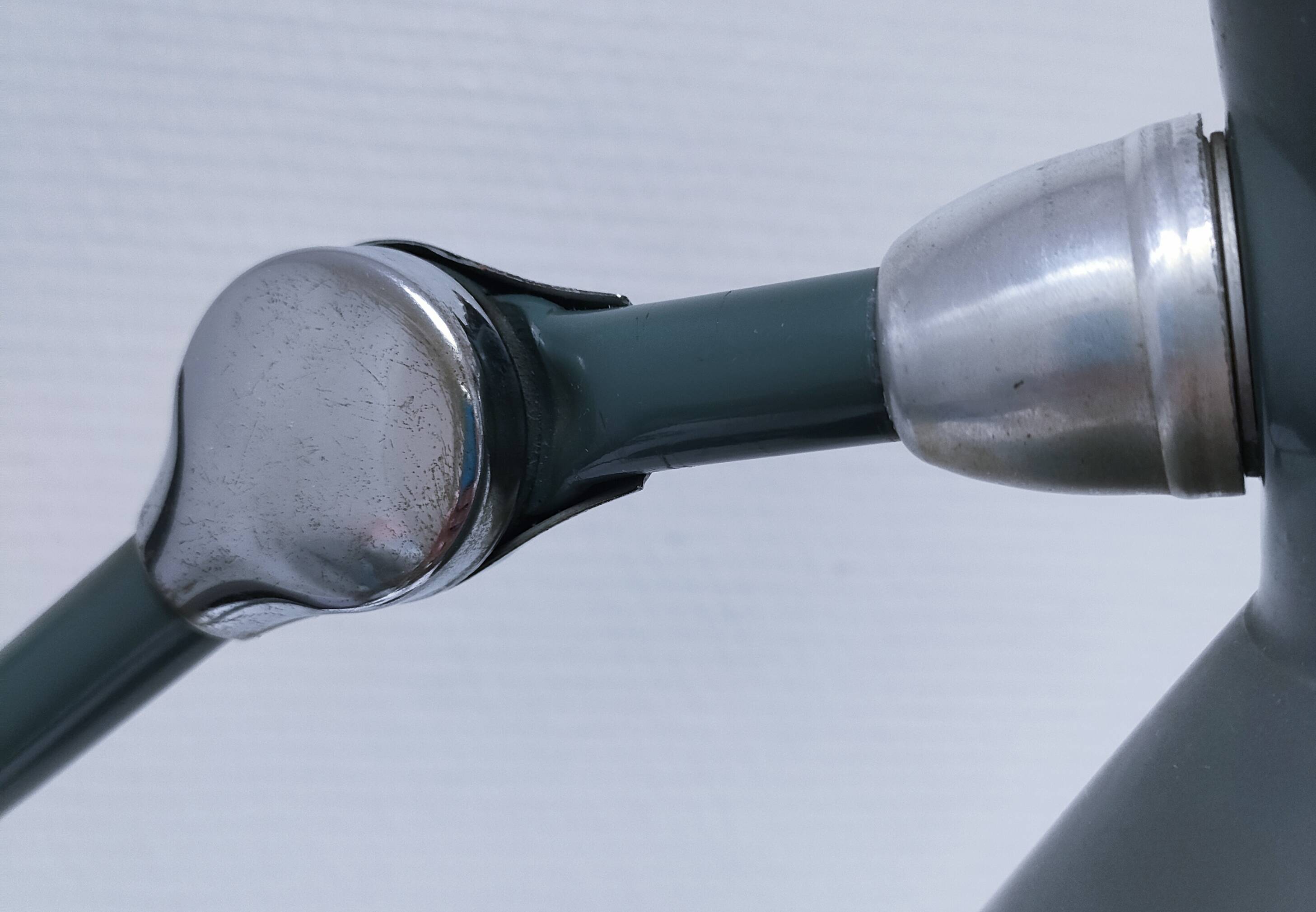 JUMO GS1 khaki lamp from the 50s design