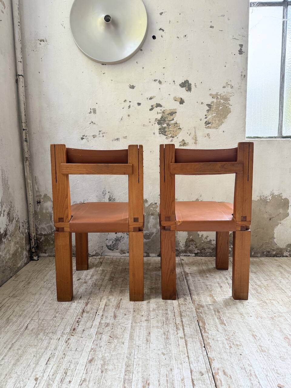 Paire de chaises Pierre Chapo S11