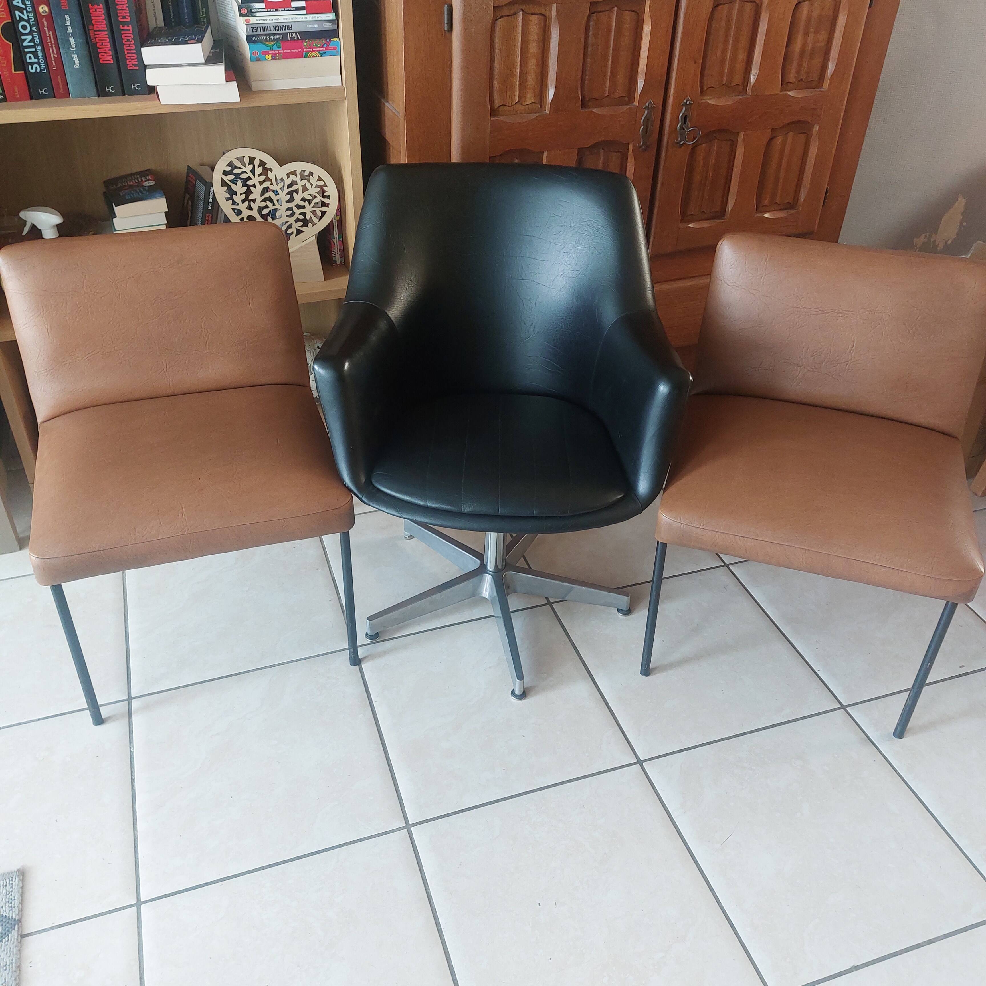 2 chauffeuse et 1 fauteuil de bureau