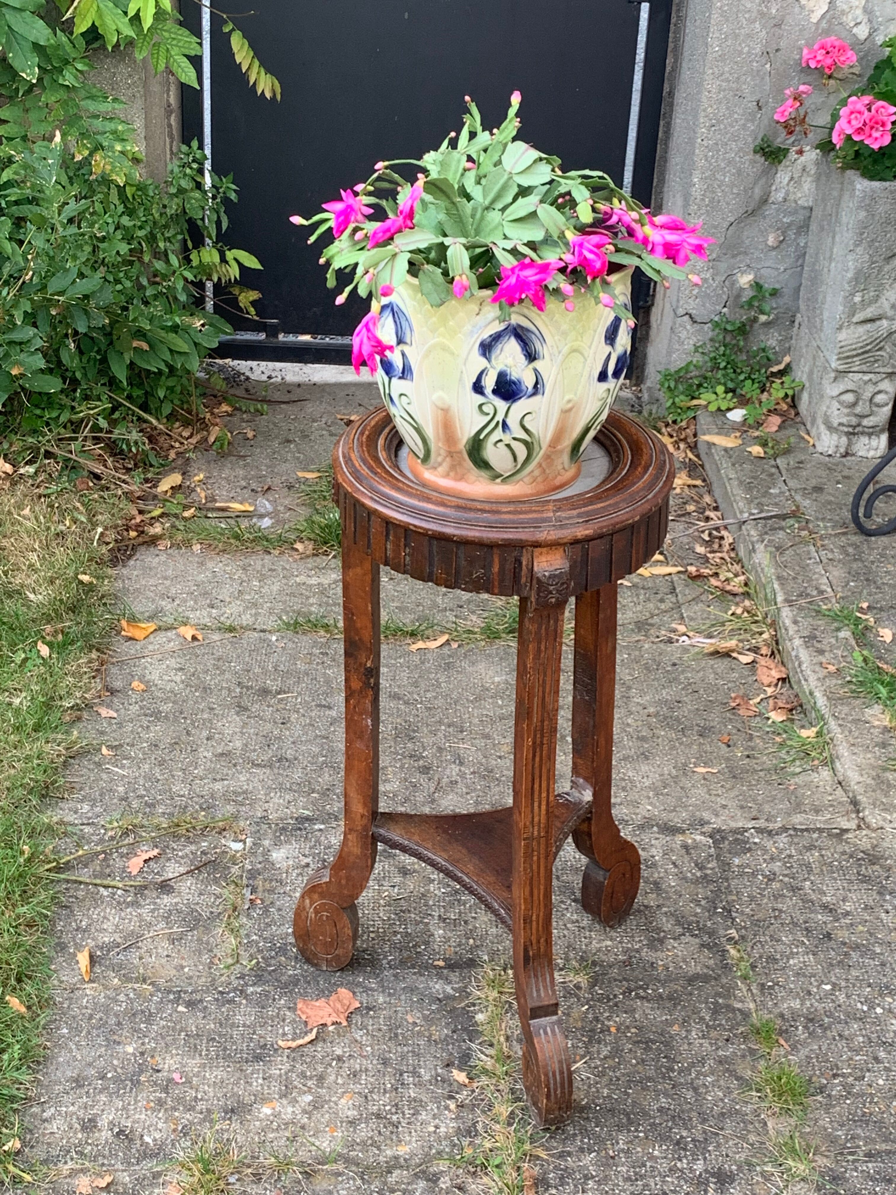 Saddle door plant in chiseled wood and marble art deco