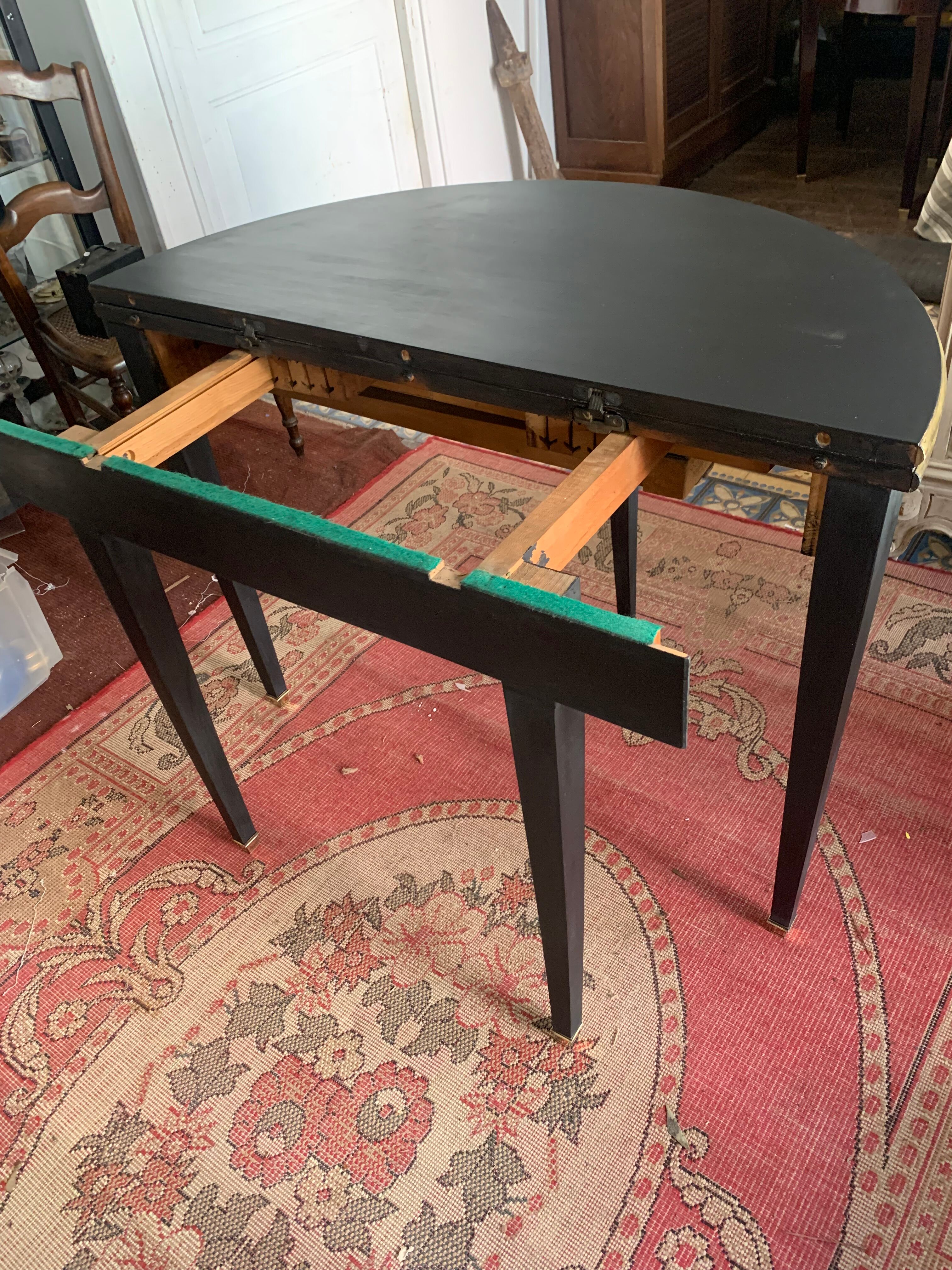 Table demi lune