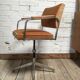 Chaise de bureau pivotante restaurée velours ocre