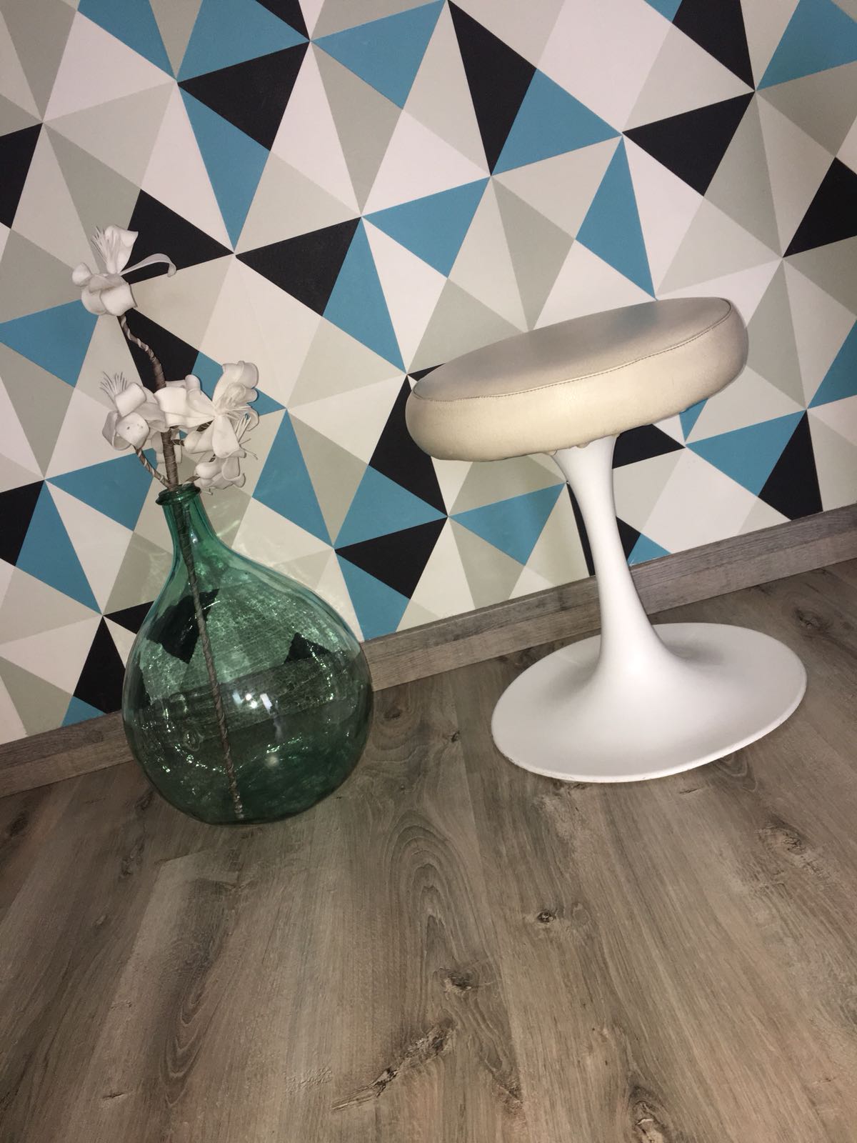 Tabouret tulipe vintage année 70 space age