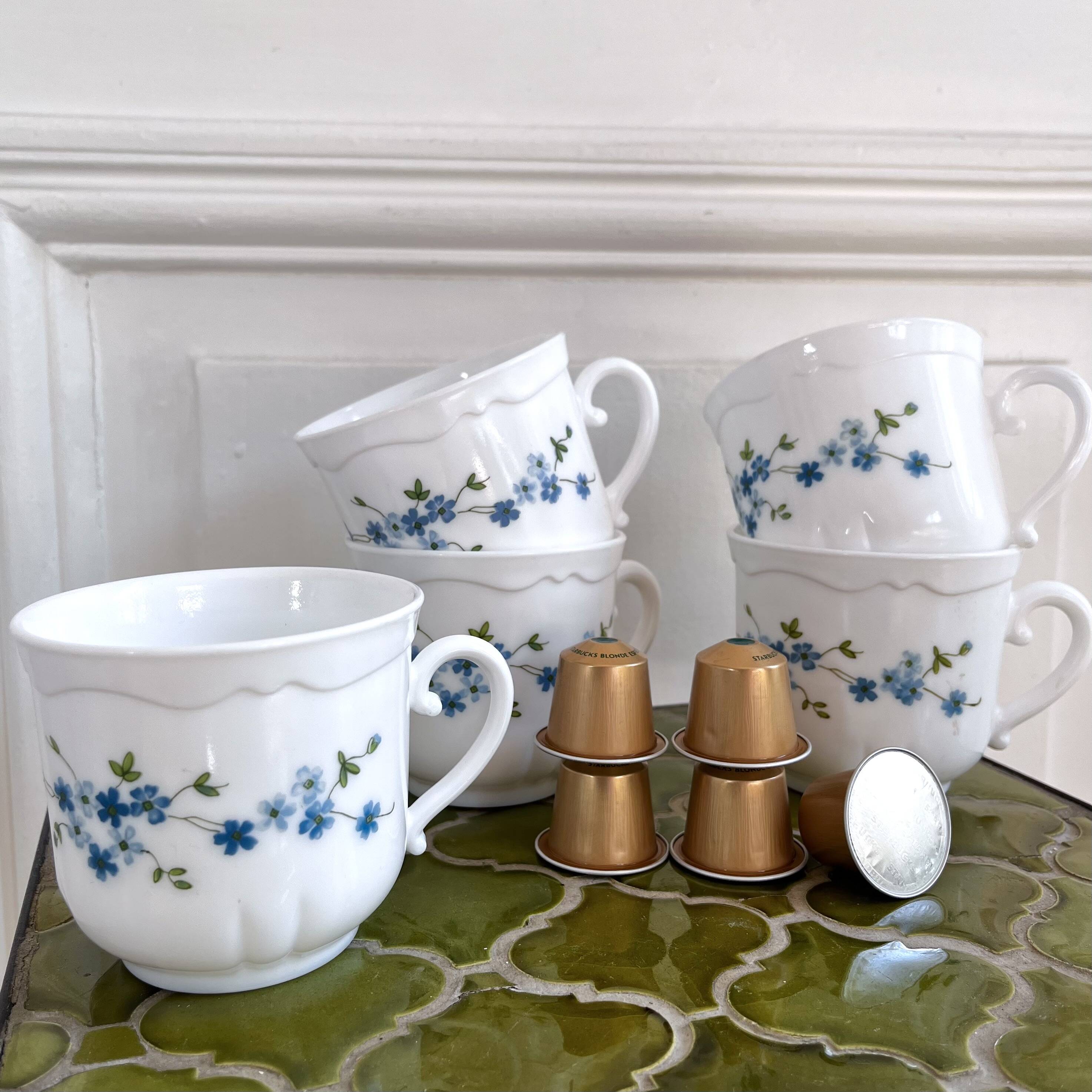 Lot 5 large vintage Arcopal myosotis Veronica tea and coffee cups