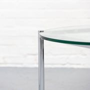 Table basse MR de Mies van der Rohe pour Knoll, années 1980.