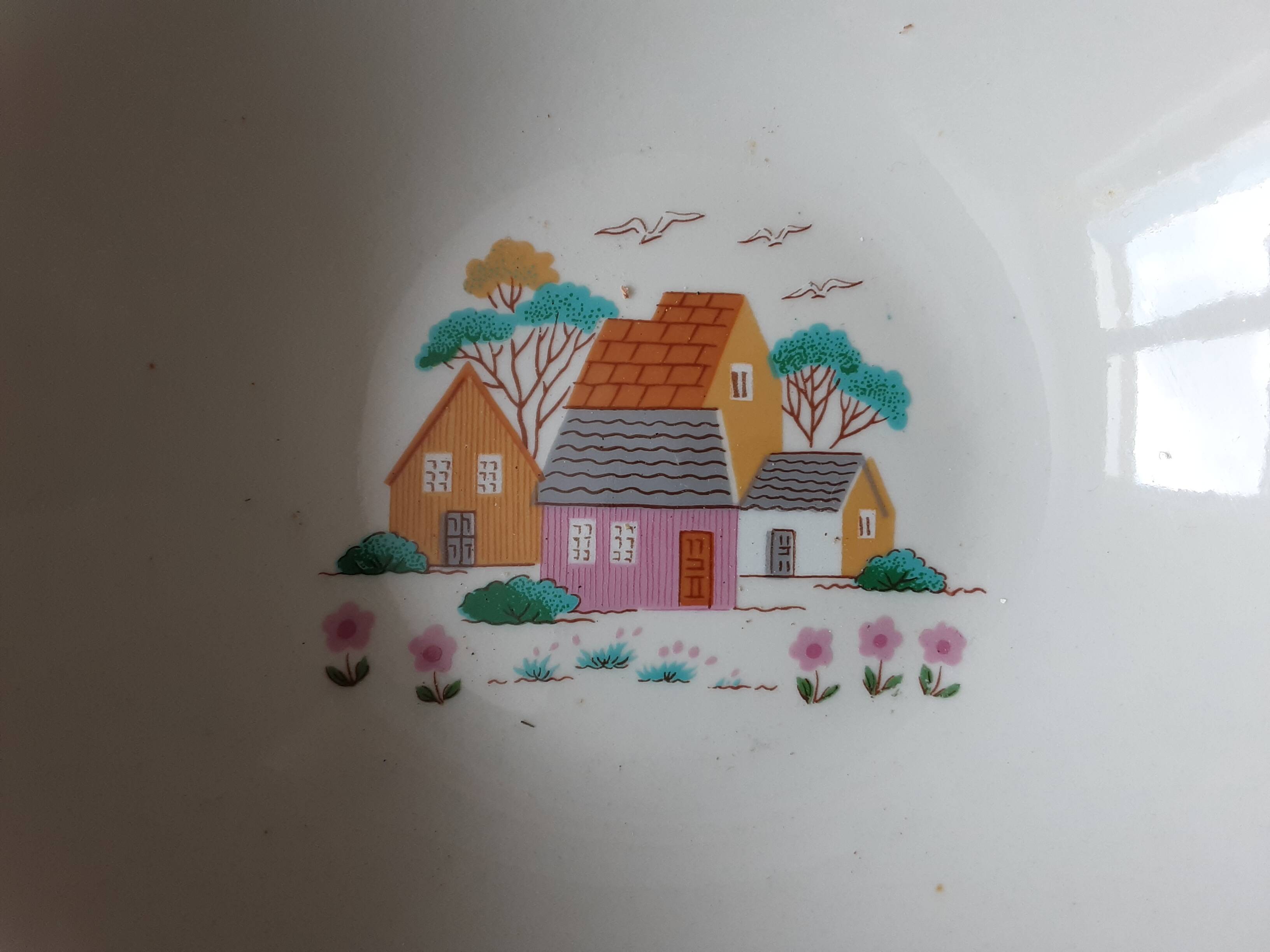 Set of 6 Dairy Farm soup plates