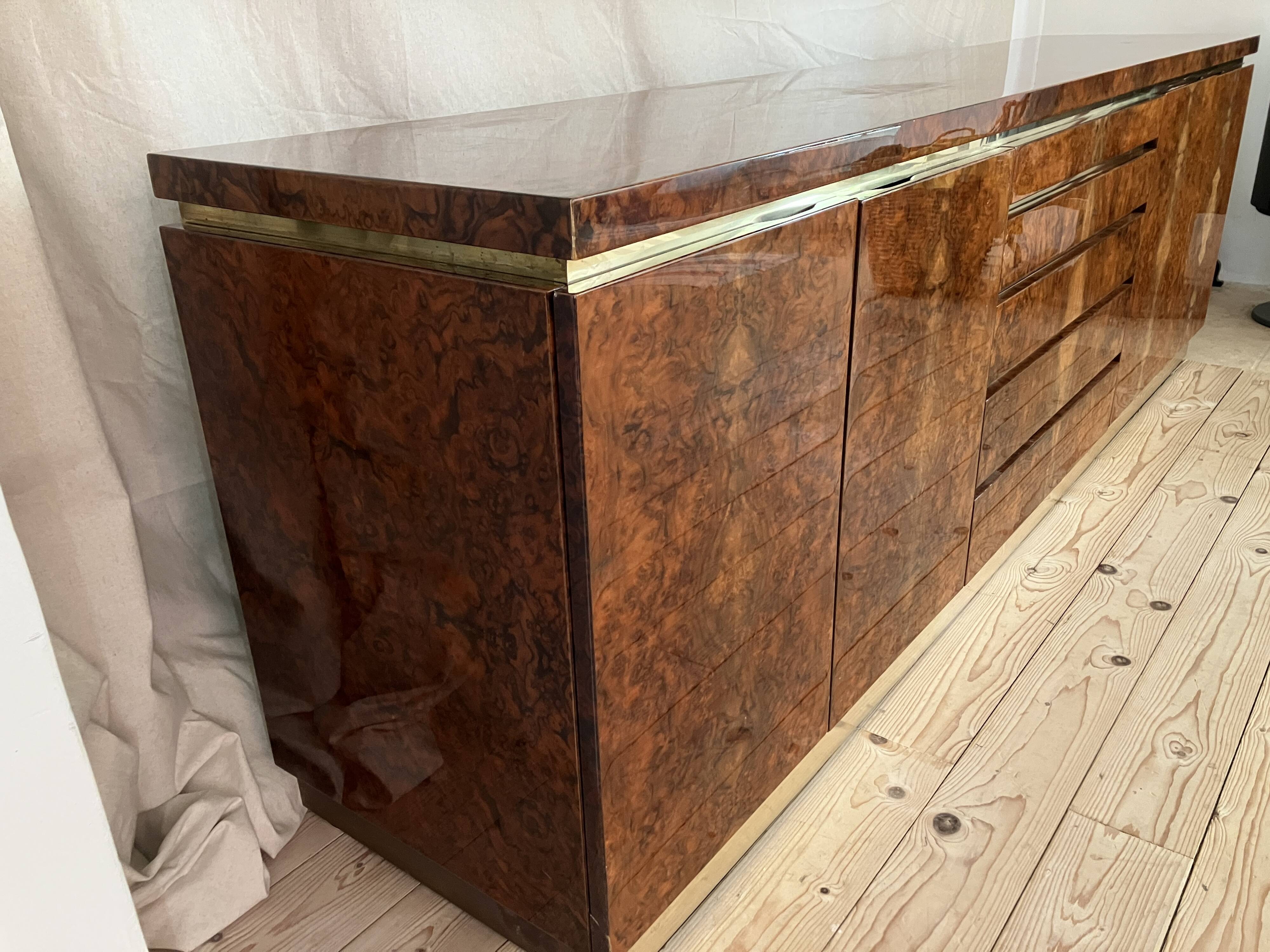 1970s sideboard in walnut burl