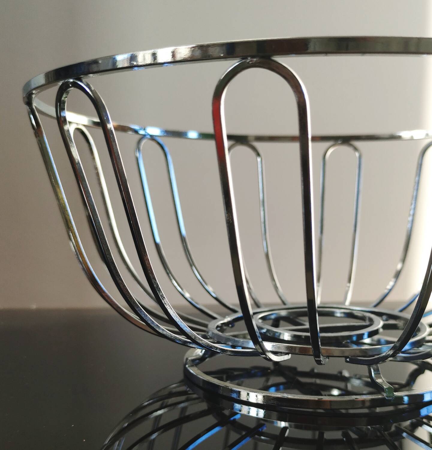 Modernist chrome metal fruit bowl – 1970s/80s