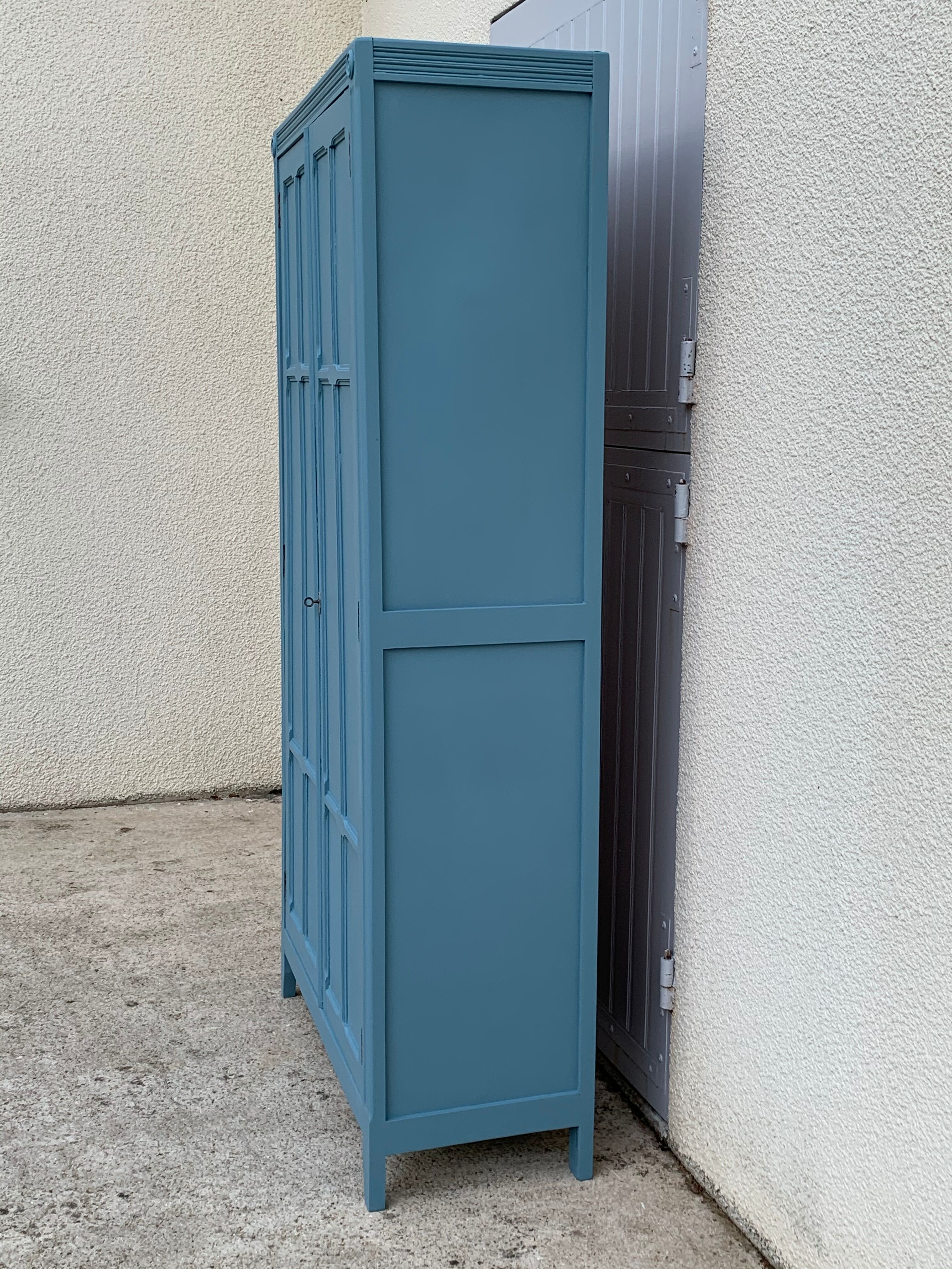 Greyish blue Parisian wardrobe 1940