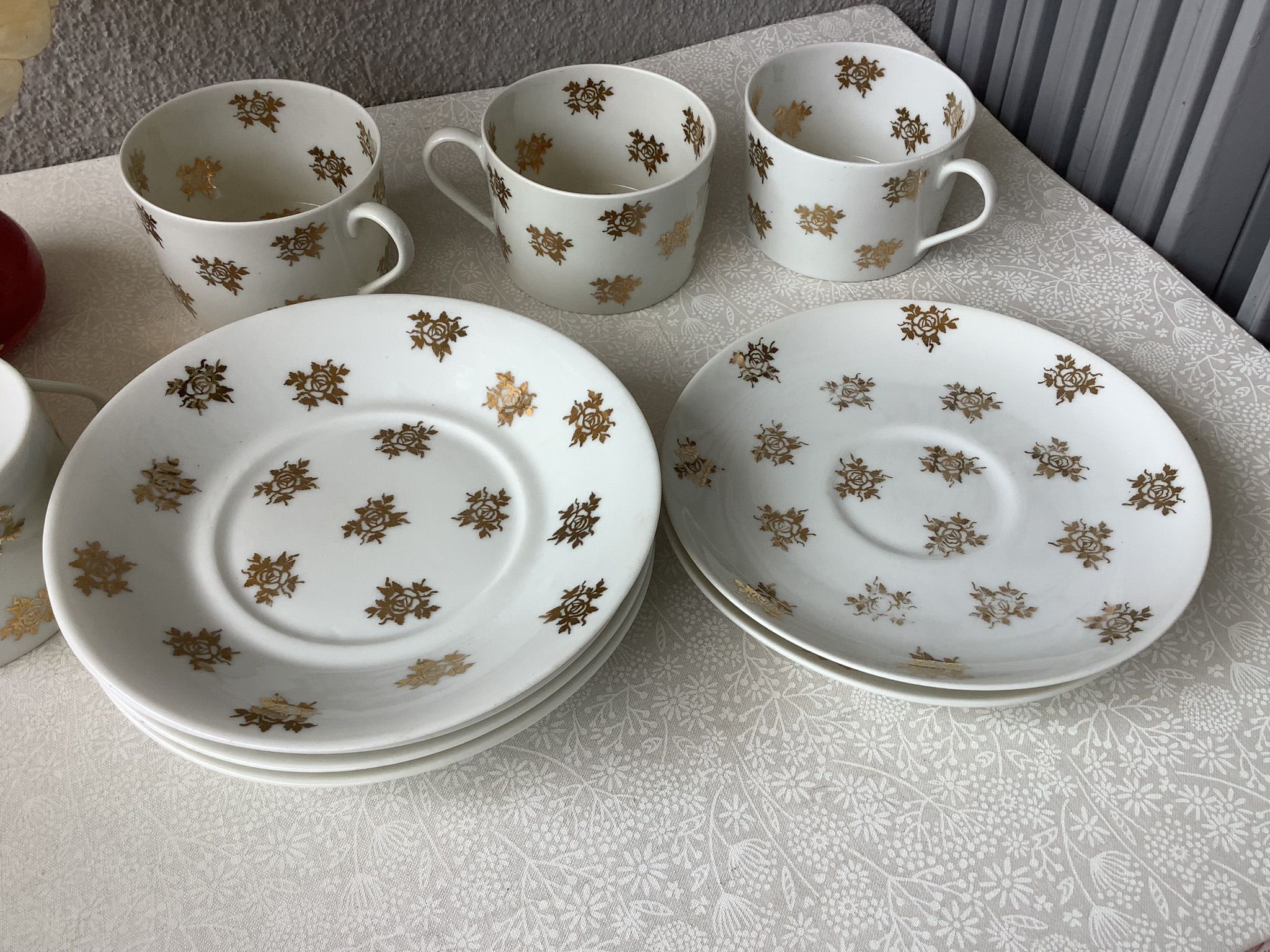 Tasses à thé Limoges Marcel Chaufriasse