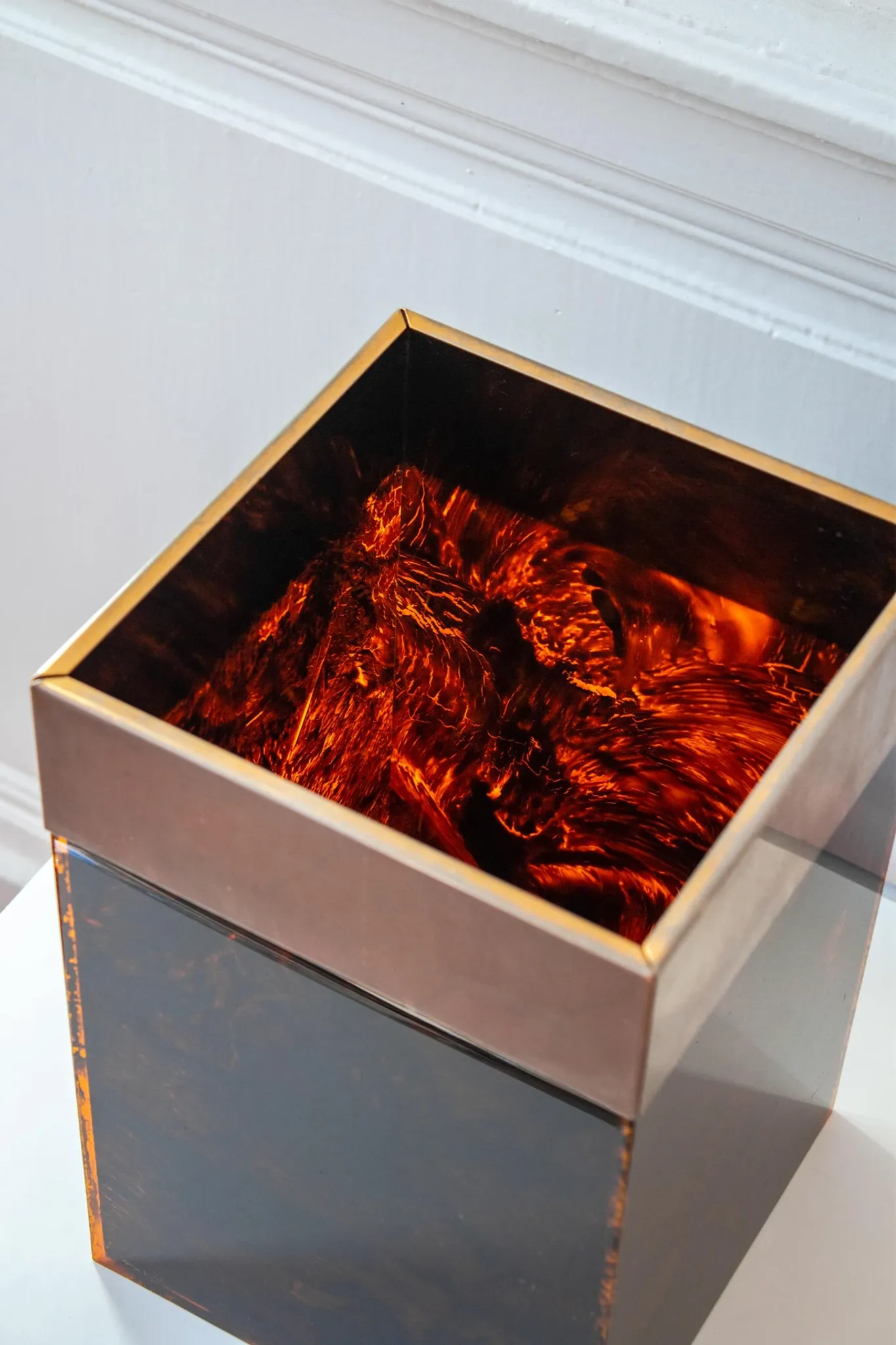 Vintage style basket Christian Dior Home, tortoiseshell acrylic