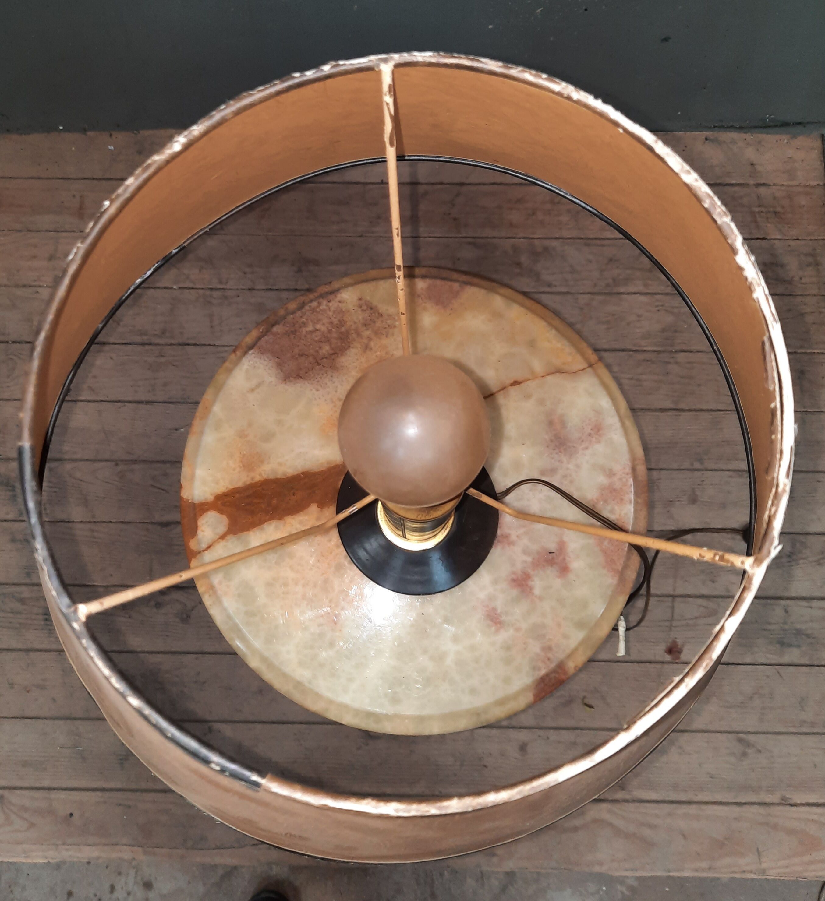 Lampe de burreau gainée cuir