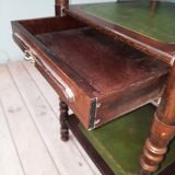Auxiliary shelf