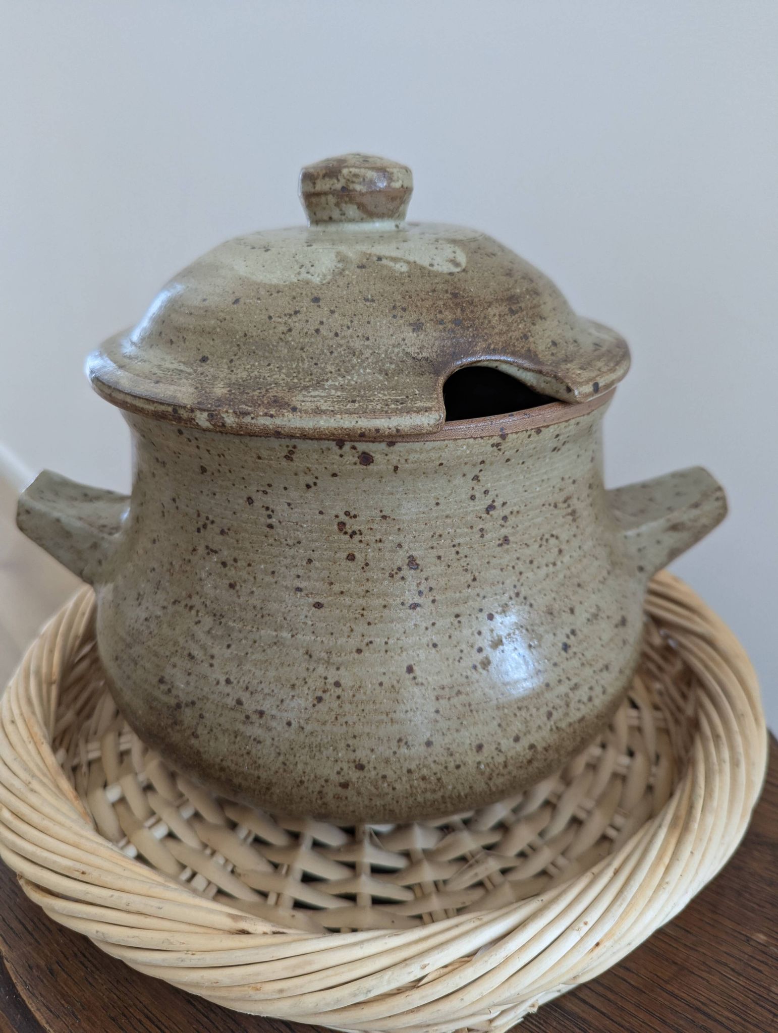 Grande soupière en grès pyrité vintage