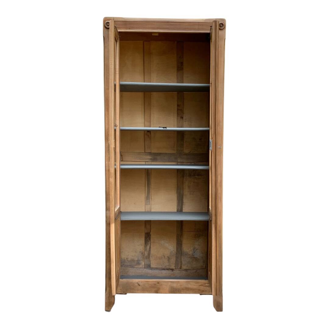 Armoire parisienne vitrée en bois brut, 1940