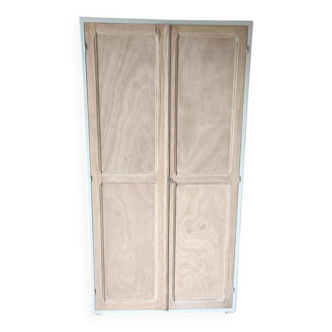 Armoire parisienne