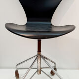 Arne Jacobsen's Seven Swivel Desk Chaide