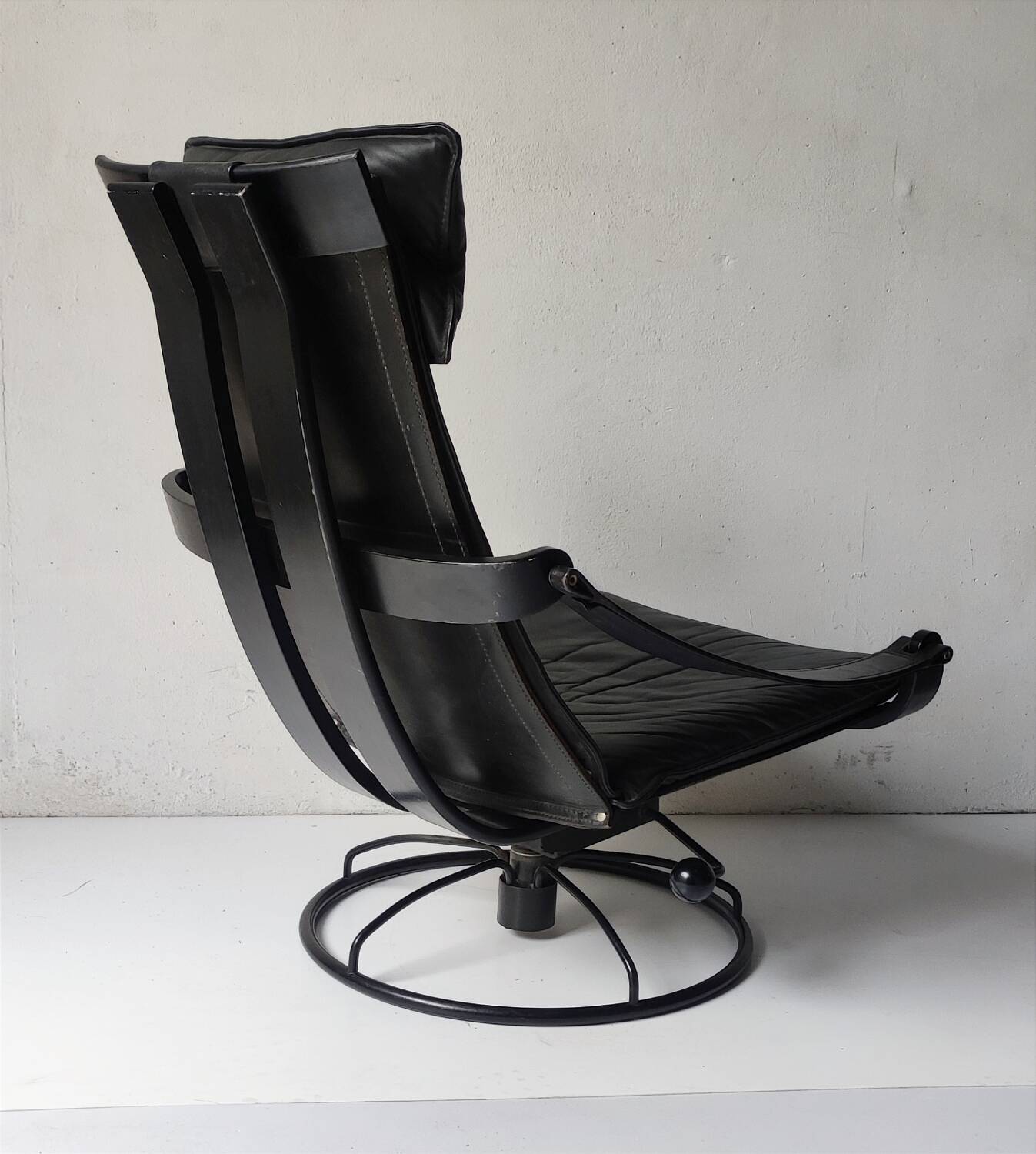 Black leather armchair by Åke Fribytter for Nelo möbel from the 70s