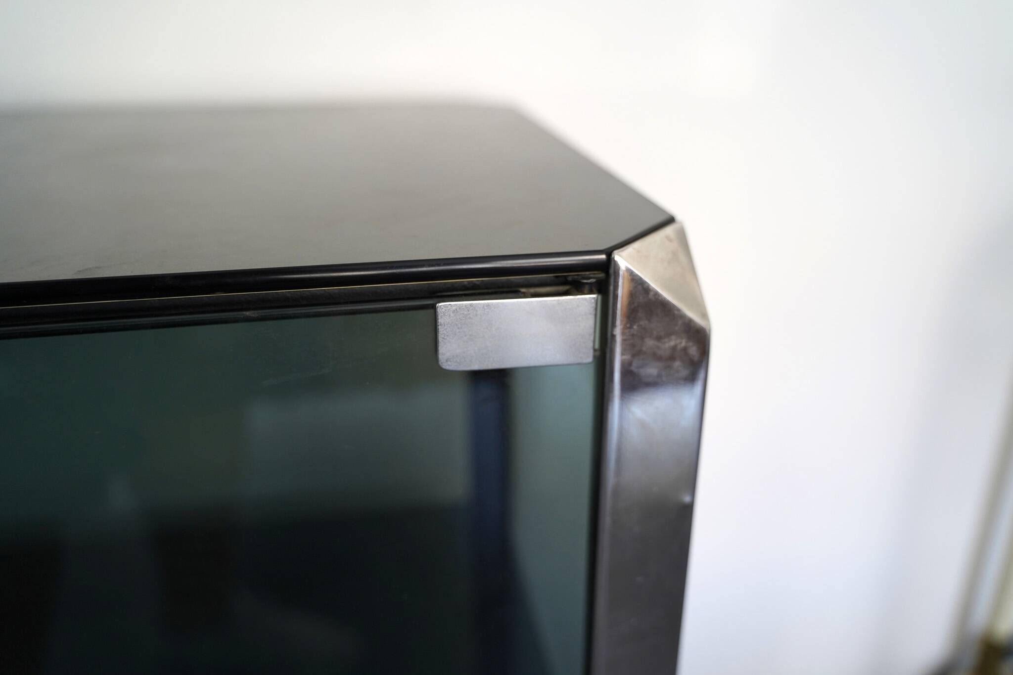 Vintage glass and chrome cabinet by Willy Rizzo for Mario Sabot. Italy 1970