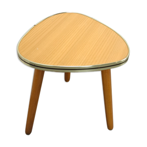 Table d’appoint en bois avec